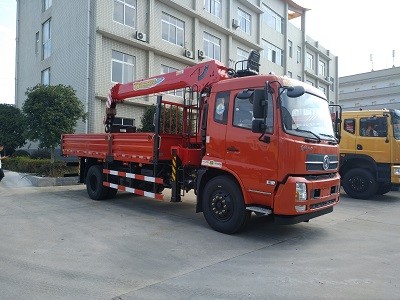 帕菲特8噸加長臂東風(fēng)天錦（工程版）隨車吊